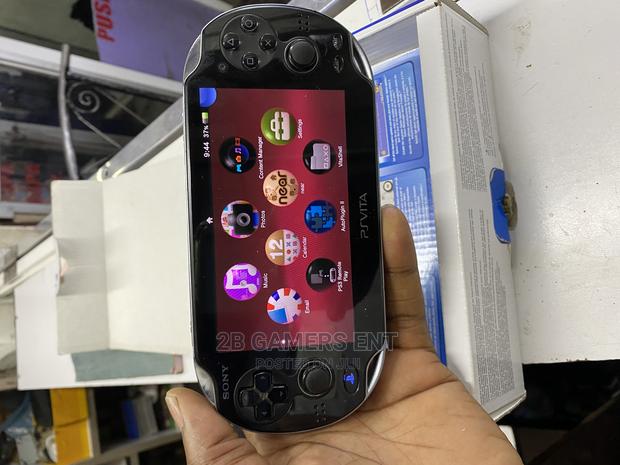Sony Psvita , Clean Chipped - thumbnail 6