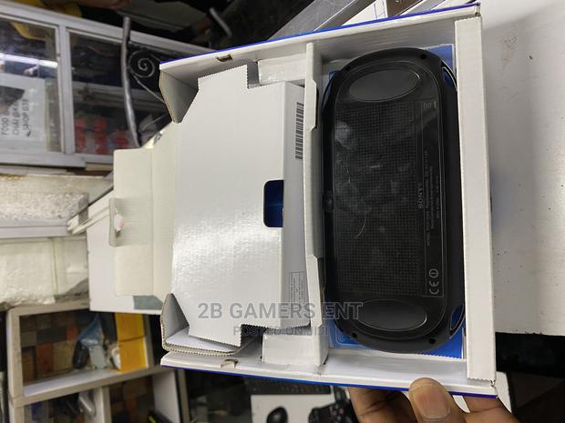 Sony Psvita , Clean Chipped - thumbnail 3