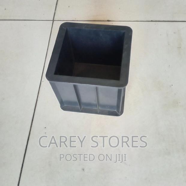 Plastic Concrete Moulds - thumbnail 6