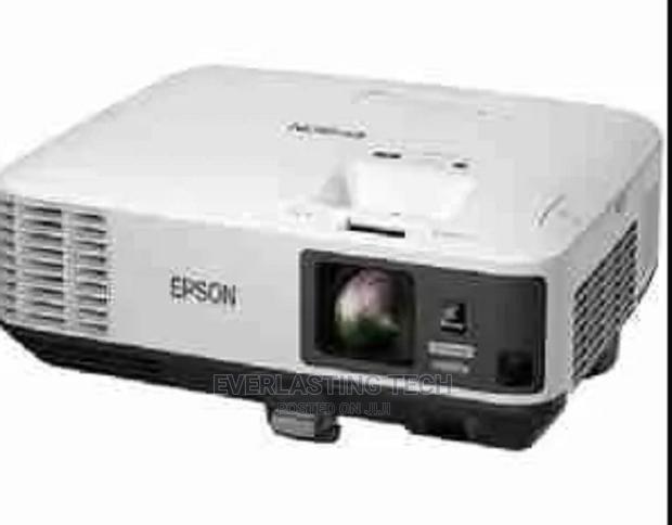 Epson Eb-2250u Projector 3lcd Technology, - main view