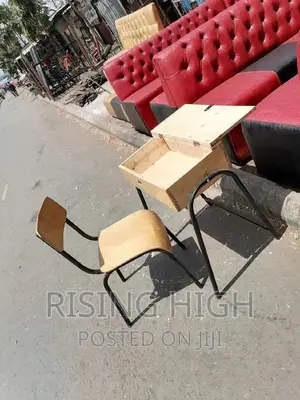 Top Quality Chairs and Locker's