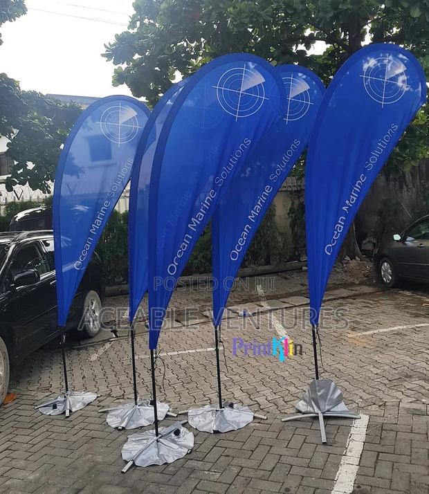3.5 Teardrop Banners - thumbnail 2