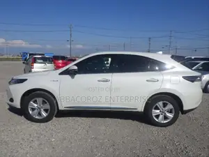 Toyota Harrier 2.5 Hybrid 4WD 2015 Pearl