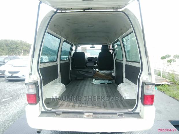 Mazda Bongo 2016 White - thumbnail 3