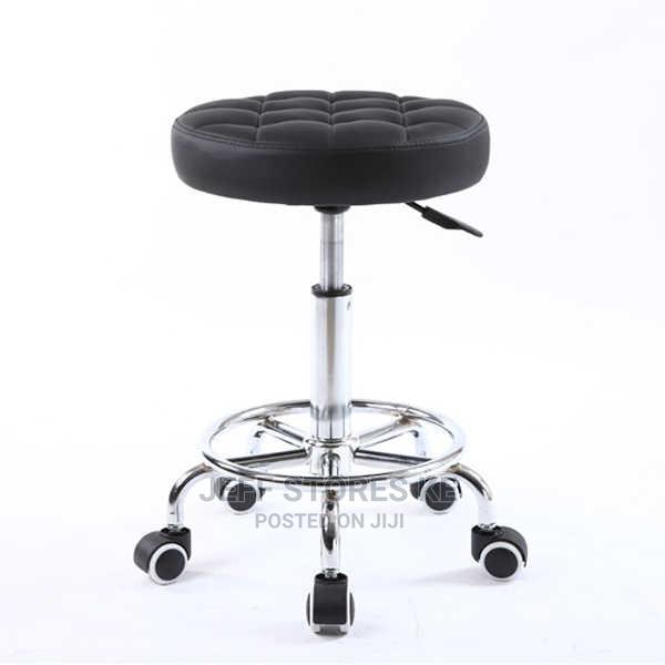Pedicure Stool With Wheels - main view