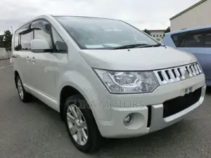 Mitsubishi Delica 2016 White