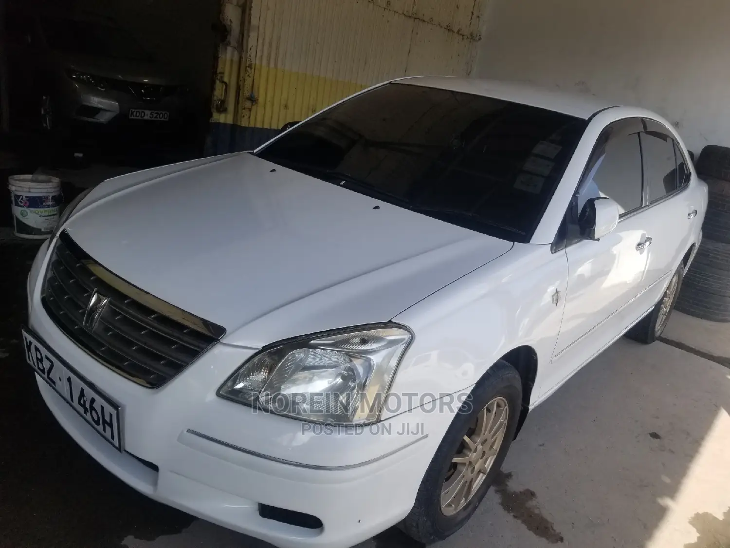 Toyota Premio 1.8 AWD 2013 White