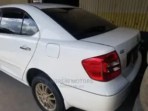 Toyota Premio 1.8 AWD 2013 White