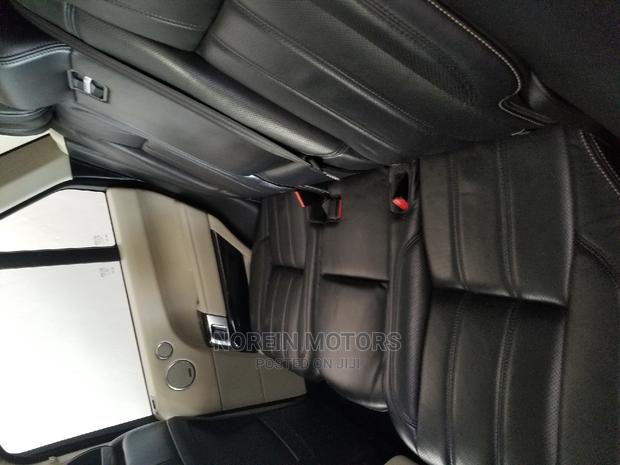 Land Rover Range Rover Vogue 2016 Black - thumbnail 11