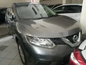 Nissan X-Trail 2015 Gray