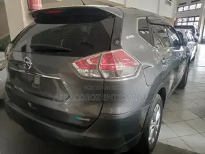 Nissan X-Trail 2015 Gray