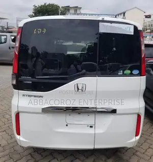 Honda Stepwgn 2016 White