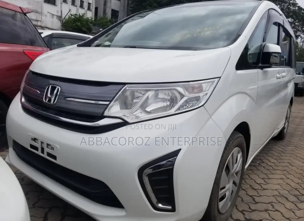Honda Stepwgn 2016 White