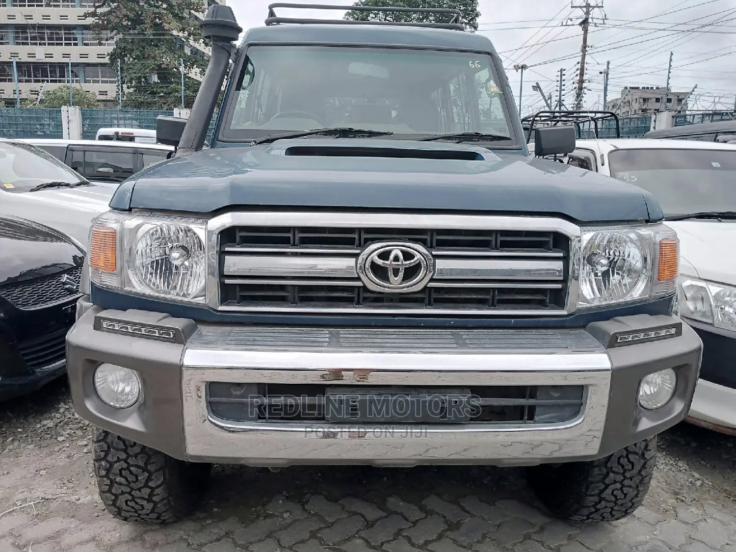 Toyota Land Cruiser 2016 Blue