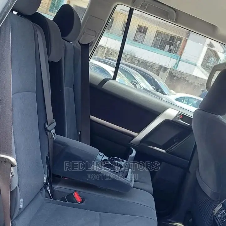 Toyota Land Cruiser Prado 2.7 2018 Matt Black
