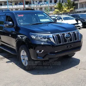 Toyota Land Cruiser Prado 2.7 2018 Matt Black