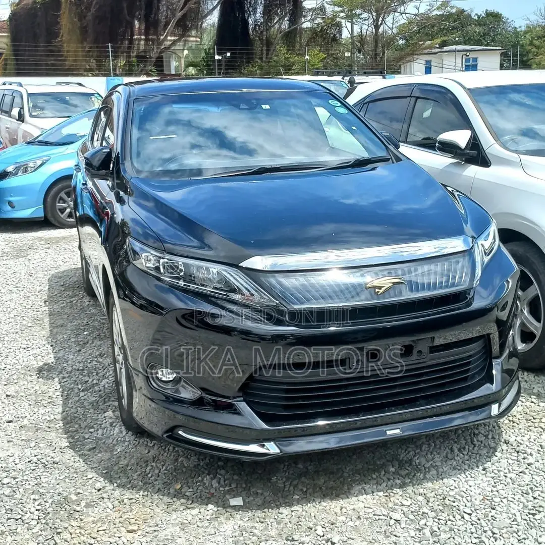 Toyota Harrier 2.0 2016 Black
