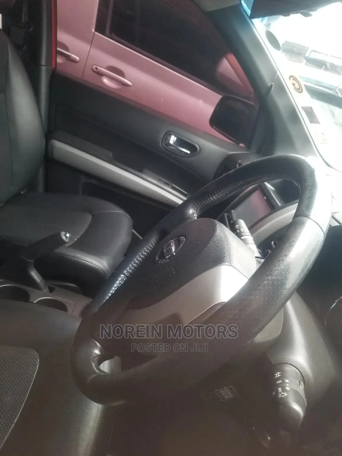 Nissan X-Trail 2.0 Petrol XE 2012 Red