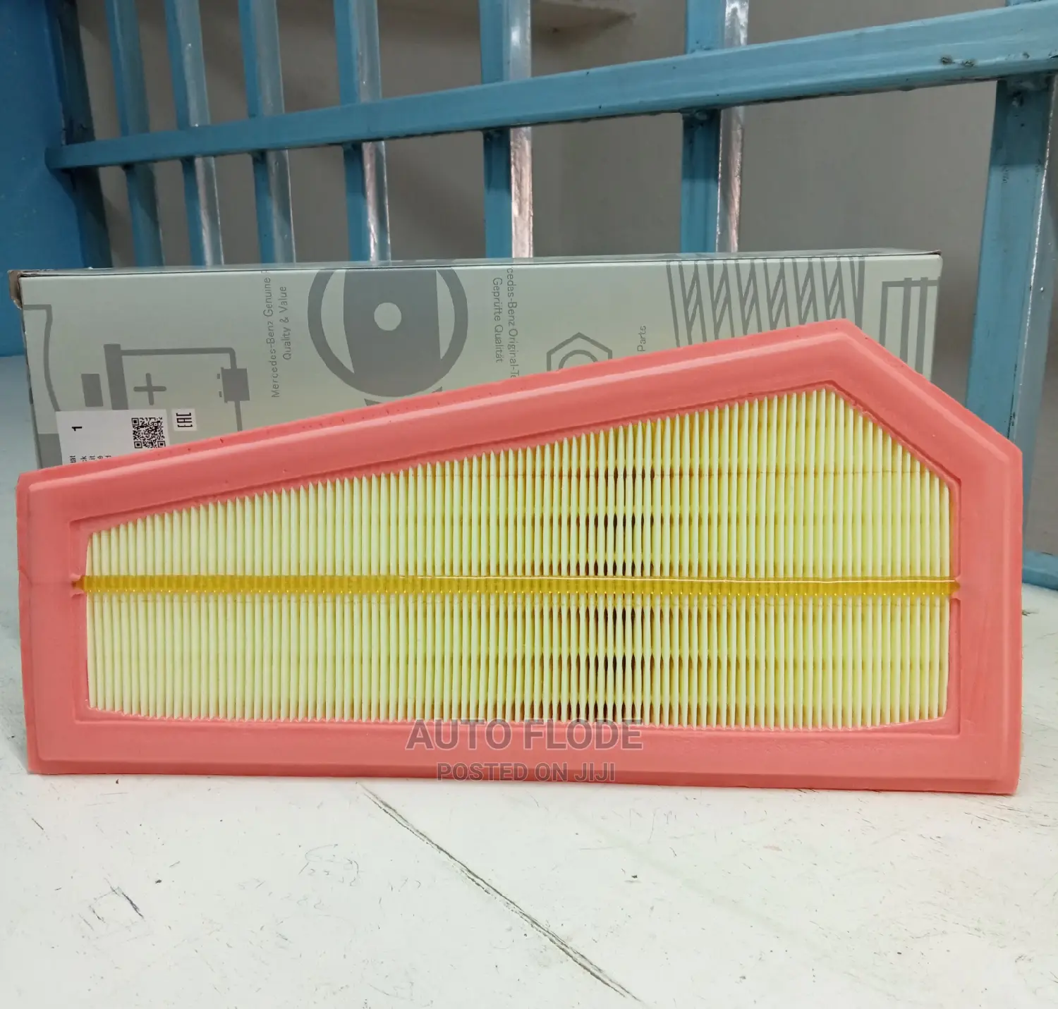Mercedes W204 C200 Cgi, W212 E250 Cgi Air Filter.