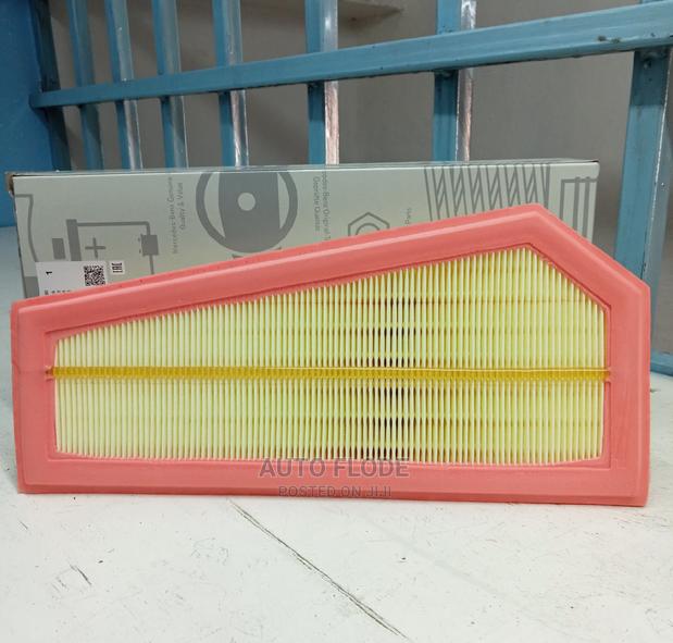 Mercedes W204 C200 Cgi, W212 E250 Cgi Air Filter.