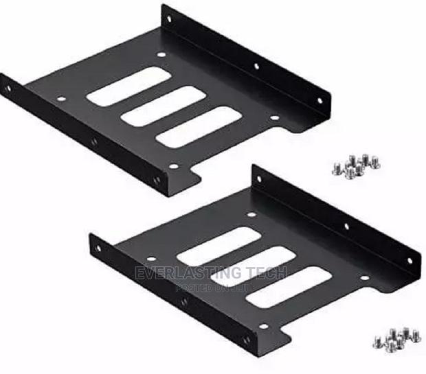 Generic SSD Bracket 2.5" to 3.5" - main view