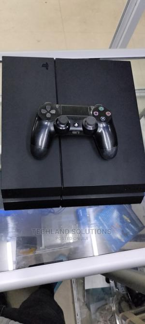 Black SONY Ps4,Playstation 4, 6 Months Old - thumbnail 2