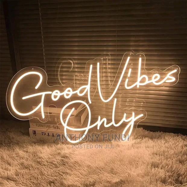 Custom Neon Signs to Glam Your Space