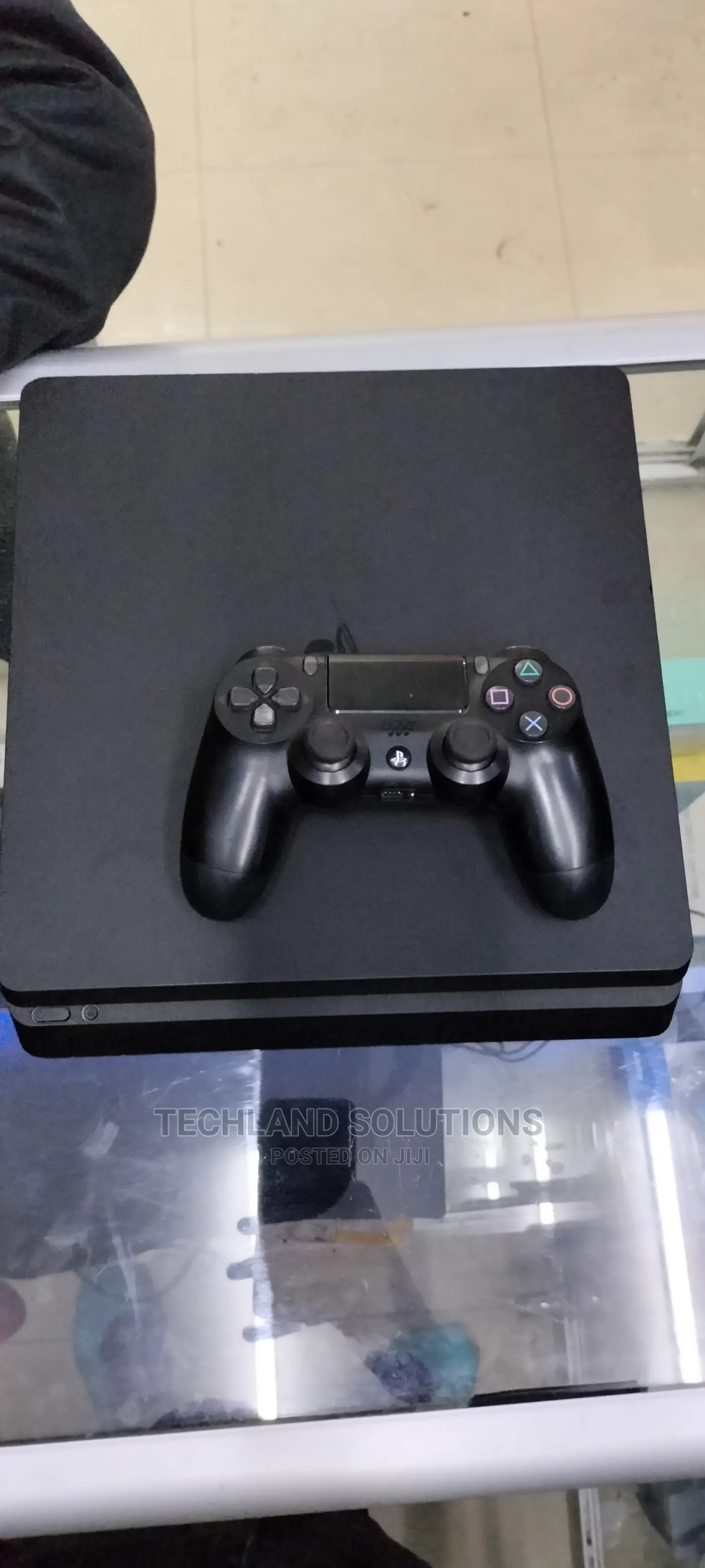 SONY Playstation 4 Slim , Ps4 Slim Used