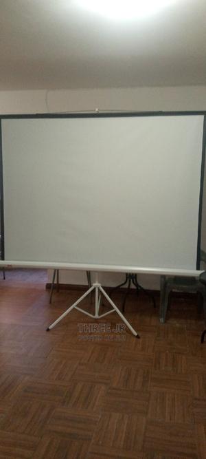 Great 84inch Tripod Projection Screen - thumbnail 2