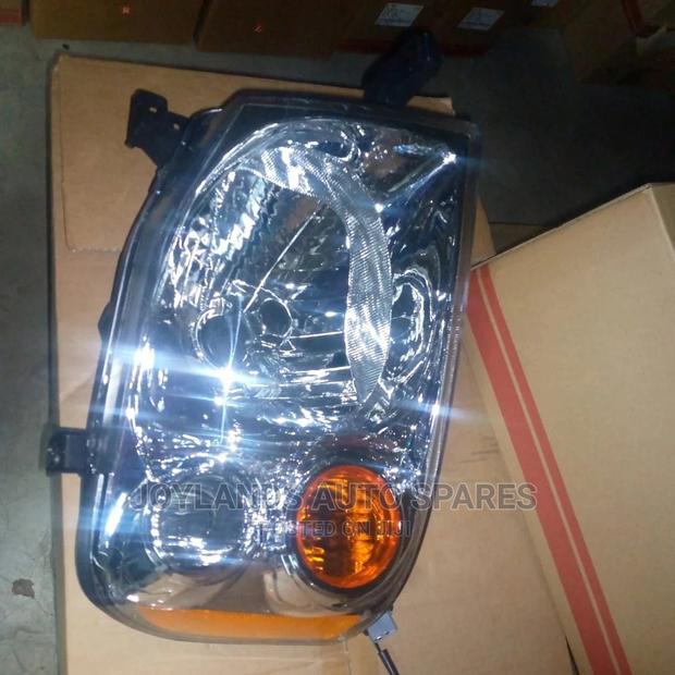 Headlamp Frontier/Nissan Hard Body - main view
