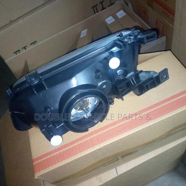 Headlamp Nissan B15 - thumbnail 2