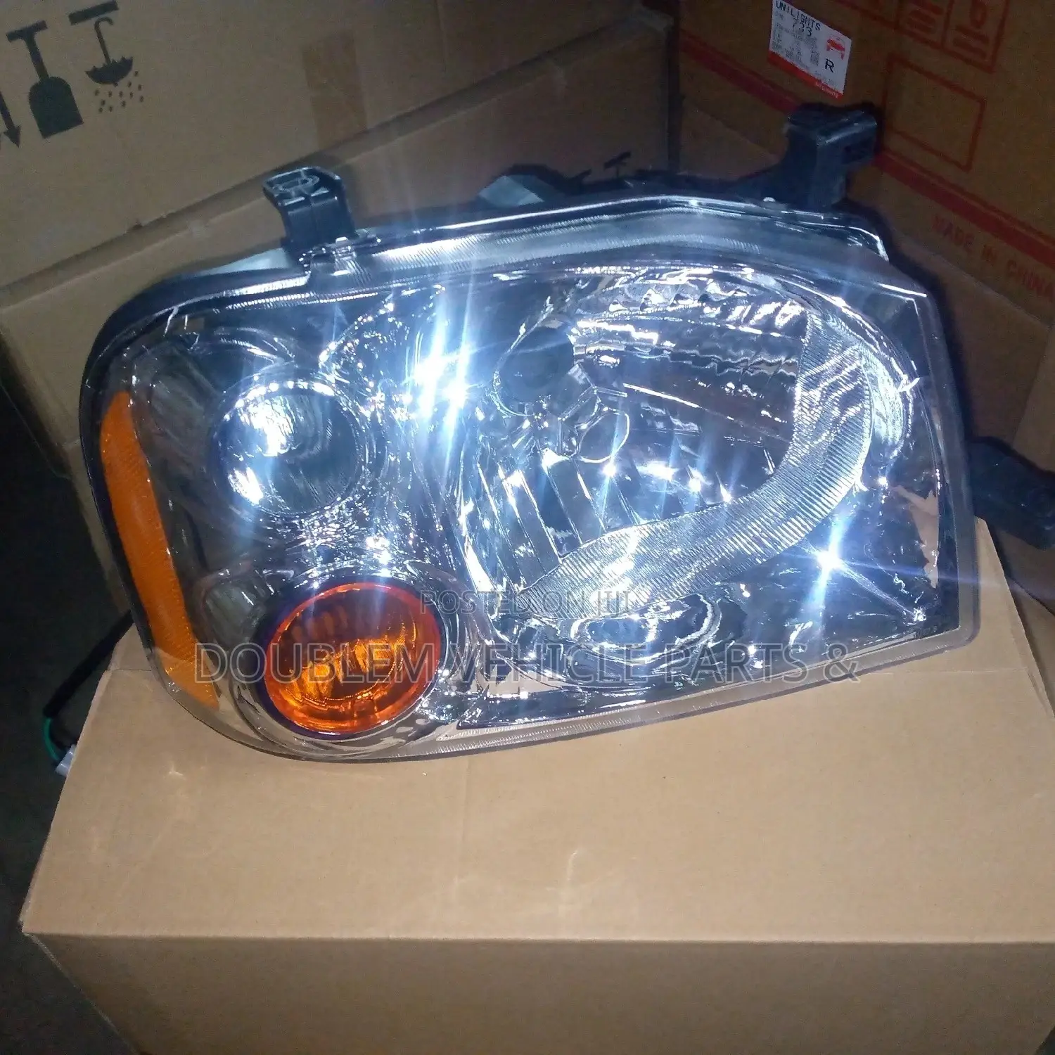 Headlamp Nissan Frontier 2002/Hardbody