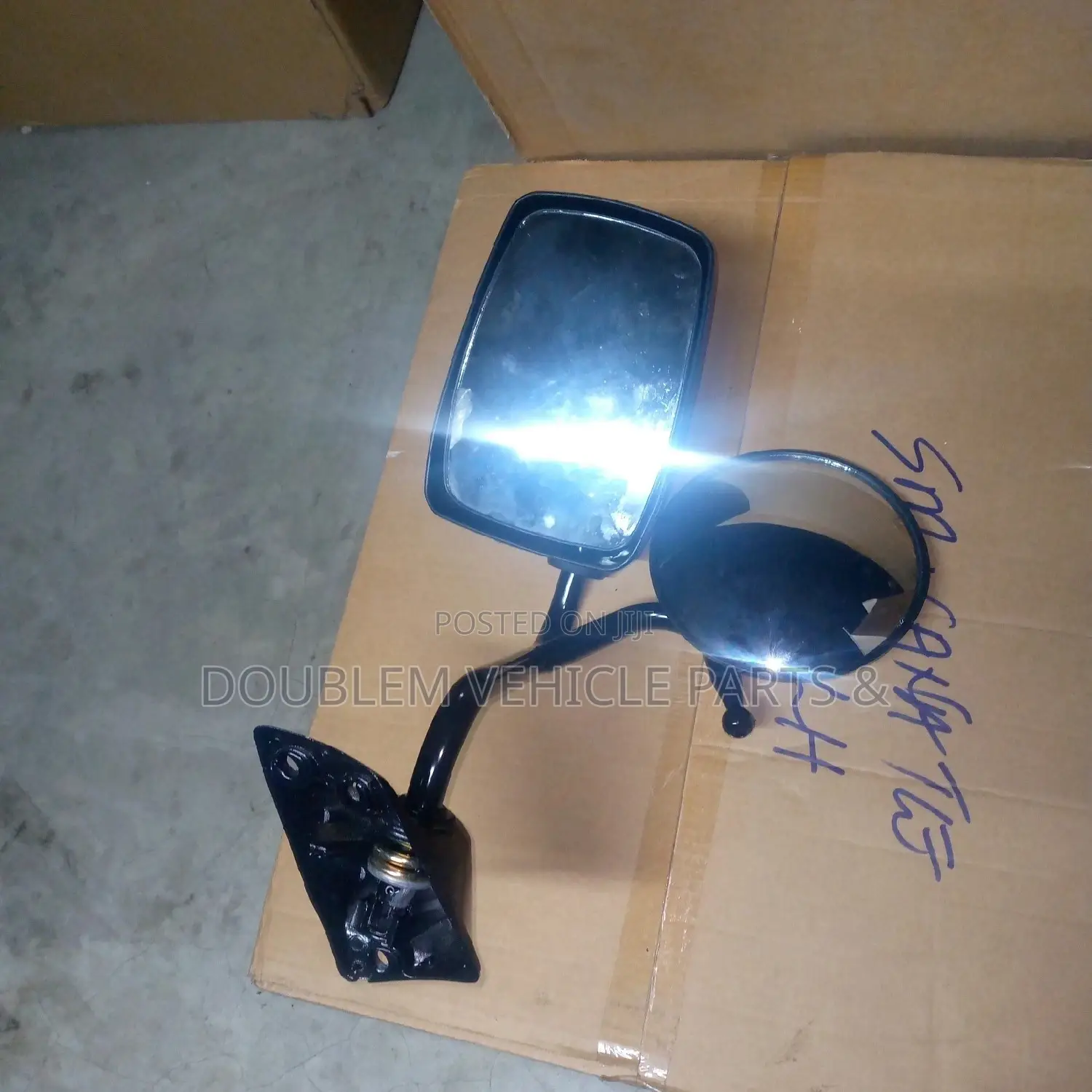 Sidemirror Nissan Venette/Mazda Bongo Lhs