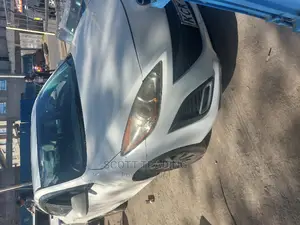 Mitsubishi Lancer 2010 /Fortis Front Windscreen