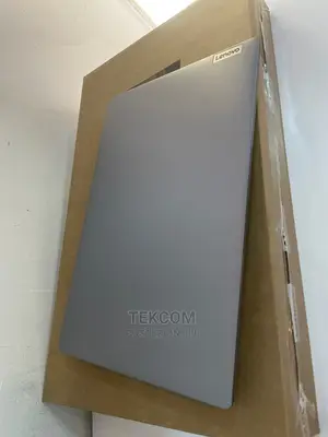New Laptop Lenovo Ideapad 3 4GB Intel Core I5 SSD 1T