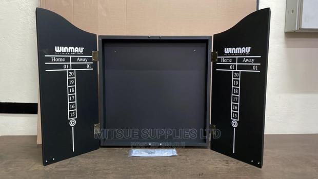 Dartboard Cabinet Black Winmau