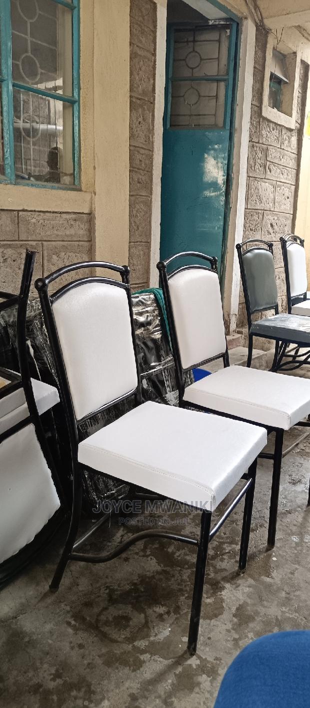 Balls Chairs for Restaurant