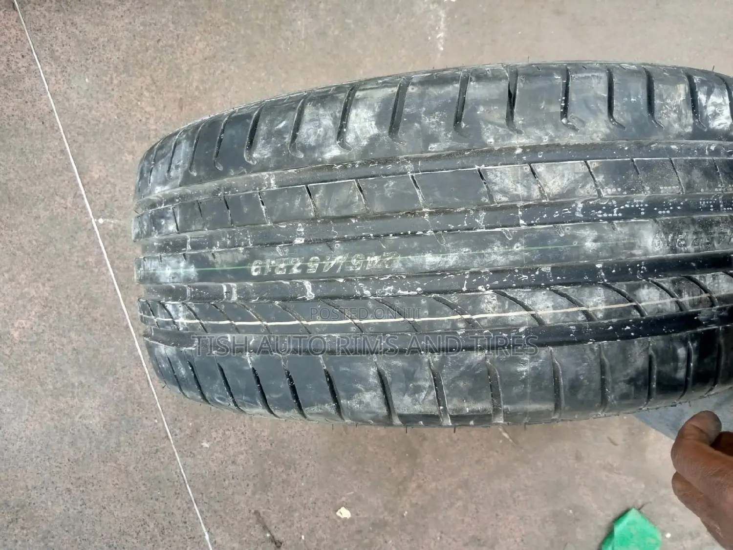 245/45r19 Winda