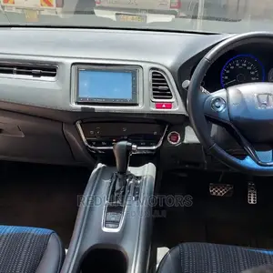 Honda Vezel 1.5 2WD 2016 Red