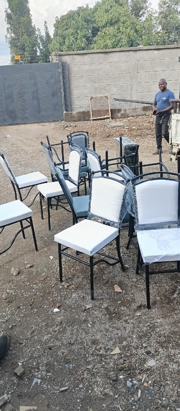 Balls Chairs for Restaurant - main view