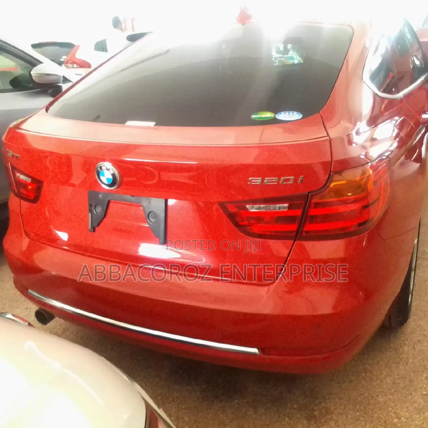 BMW 320i 2015 Red