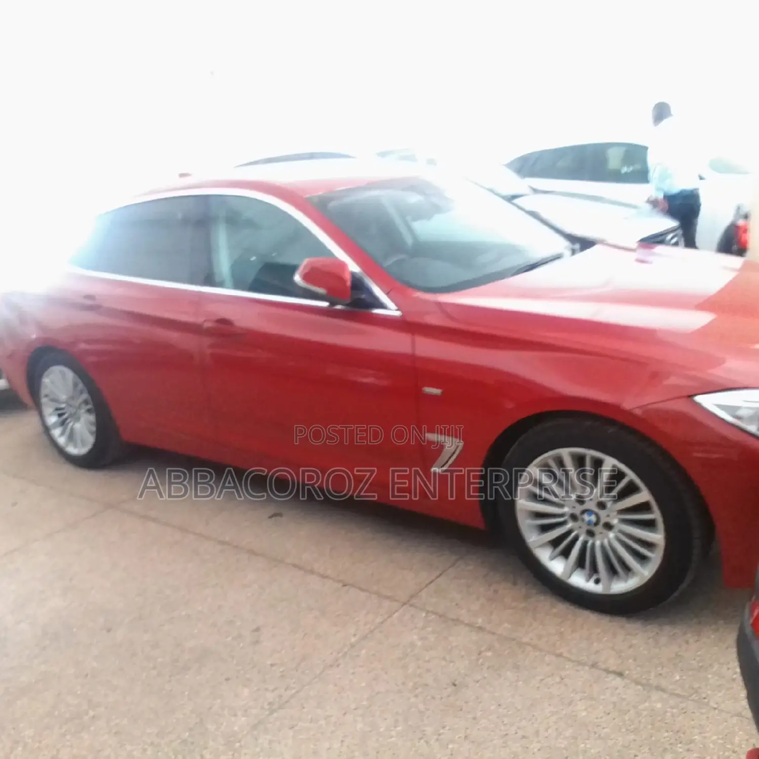 BMW 320i 2015 Red