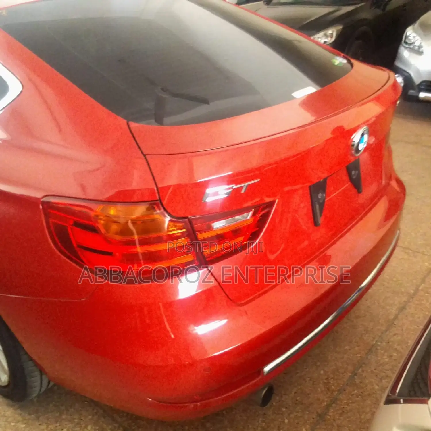 BMW 320i 2015 Red