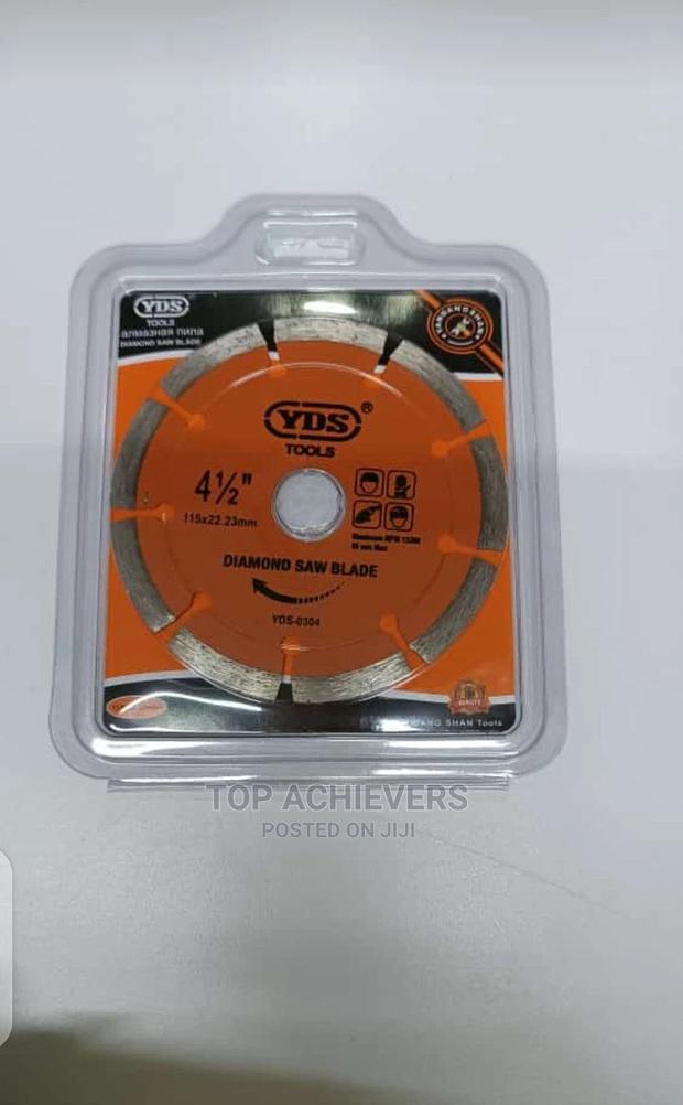 Diamond Disc '4' - main view