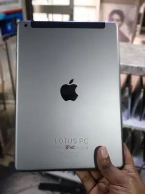 Apple iPad Air 16 GB Silver