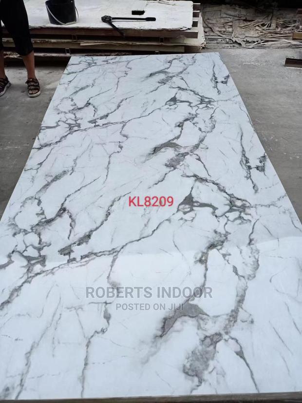 White Marble Board - main view