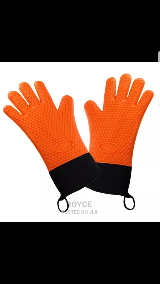 Oven Gloves_pair - main view