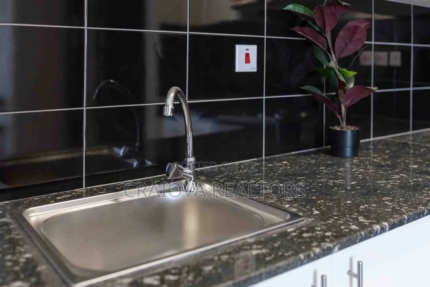 2bdrm Apartment in Gateway Mall Area for Sale