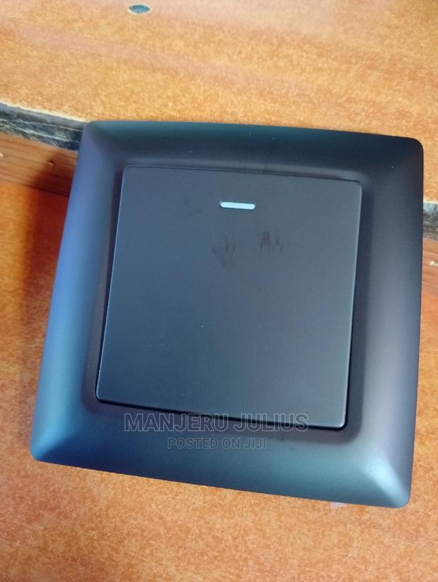 One Gang 2way Black Switch - thumbnail 3