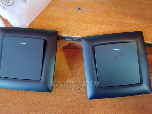 One Gang 2way Black Switch - thumbnail 5